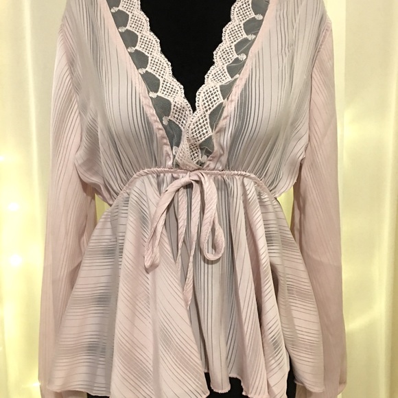 Pink Detailed Blouse - Picture 12 of 12